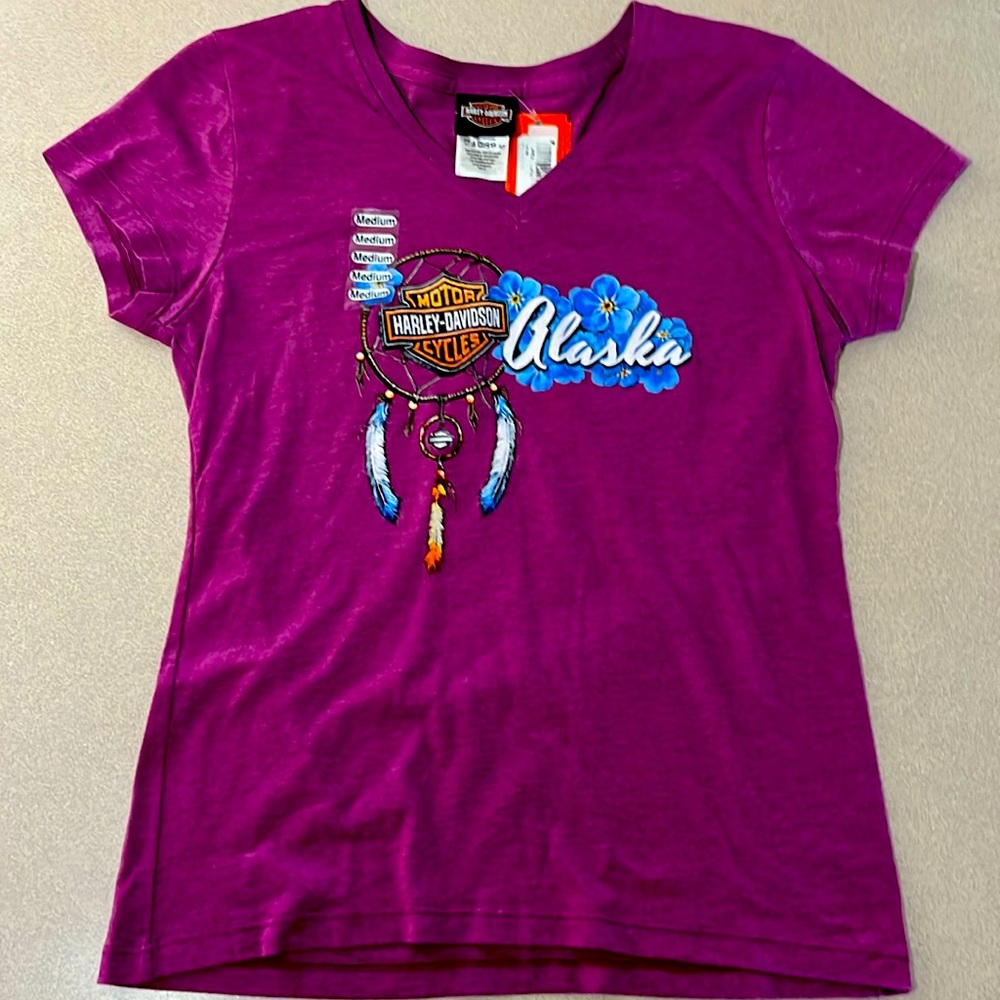 Women’s tea size medium Harley, Davidson, Alaska